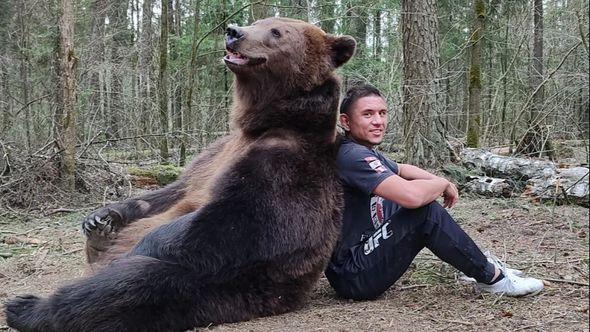 MMA borac se hrvao sa medvjedom - Avaz