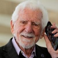 Prije 50 godina predstavljen je prvi mobitel: Sjećate li se kako je izgledao?