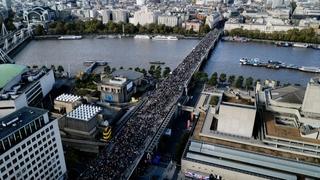 Desetine hiljada ljudi na londonskim ulicama u znak solidarnosti sa Palestincima
