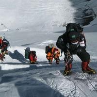 Prve žrtve ove sezone na Mont Everestu: Pronađena dva tijela