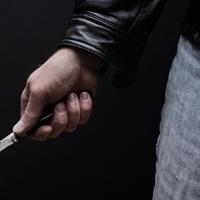 Otac u alkoholiziranom stanju izbo kćerku nožem u Prizrenu: Bore joj se za život
