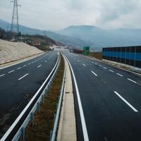 BIHAMK: Zbog guste magle smanjena vidljivost na autoputu od Sarajeva do Zenice