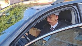 Video / Džematlije u Željeznom Polju poklonili automobil imamu: Odlazi u penziju