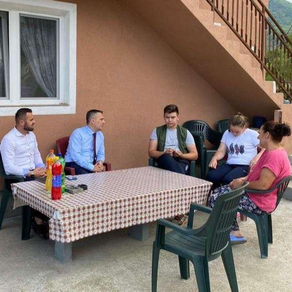 Dizdar ponovo posjetio porodice Omerović i Osmanović