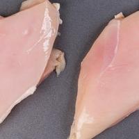 Ako piletina ima bijele trakice, zaobiđite je: Evo zašto je takvo meso bolje izbjegavati
