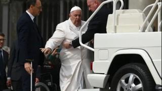 Papa Franjo se osjeća bolje: Ljekari su optimistični