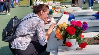 Godišnjica masakra na Tuzlanskoj kapiji: Prošlo je 28 godina, a bol roditelja nikad neće prestati