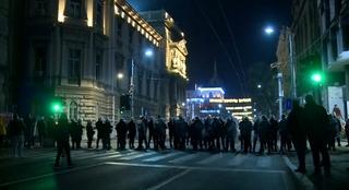 Policija zatvorila plato ispred Skupštine grada Beograda