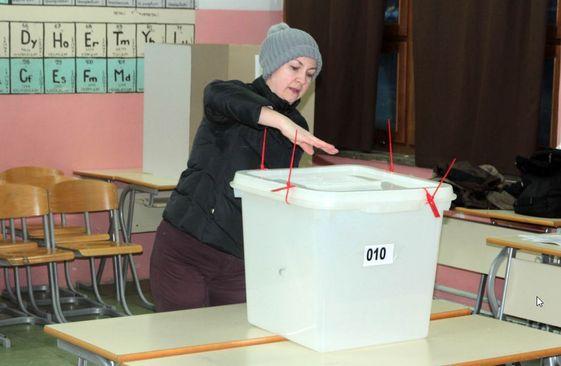 Glasanje u Tuzli  - Avaz