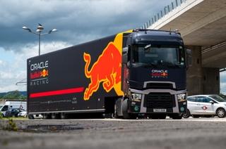 Zvijezda Red Bull Showruna: U Sarajevo stigao kamion sa šampionskim F1 bolidom RB7
