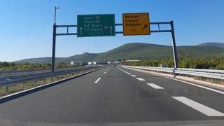 Usporen saobraćaj na dionici autoputa A-1 Zvirovići-Bijača zbog saobraćajne nesreće