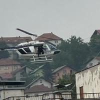 Šta se dešava na Otoci: Policijski helikopter s naoružanim specijalcima nadlijeće nebodere