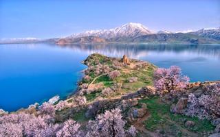Turska se može pohvaliti najvećim slanim jezerom na cijelom svijetu: 457 metara iznosi najveća dubina
