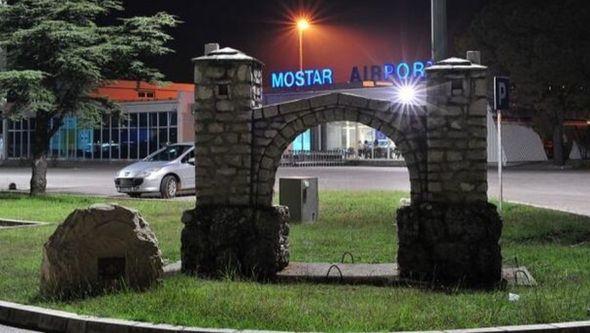 Aerodrom Mostar - Avaz