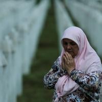 Bh. dijaspora pisala britanskom premijeru: Pouke iz genocida u Srebrenici uvrstiti u nacionalni nastavni plan