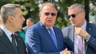 Dizdar stigao u Srebrenicu: Dočekat će Nikšića i Mijatovića, zajedno će pratiti glasanje o rezoluciji