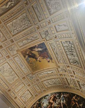 I strop  Muzeja Luvr ukrašen je umjetničkim djelima - Avaz