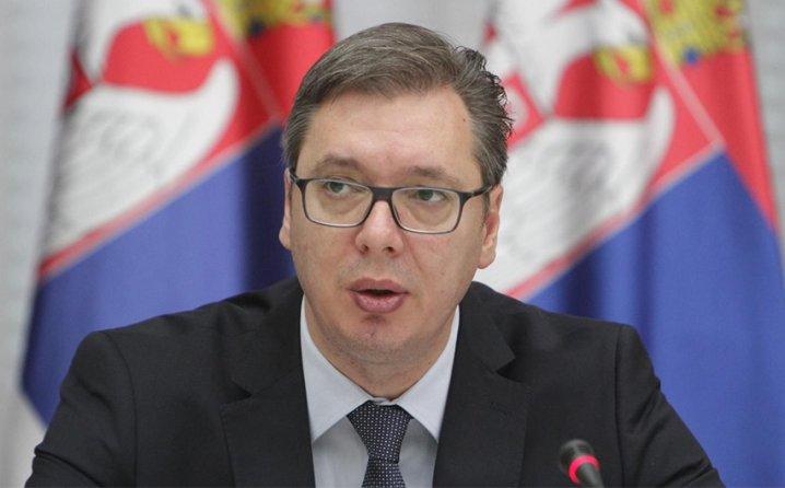 Vučić novinarima: Udarajte na mene, samo nemojte na porodicu!