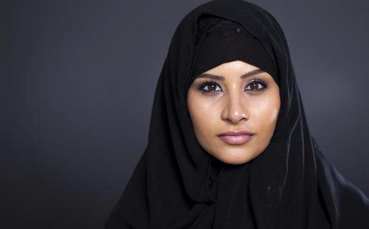 Predsjednik Austrije pozvao žene svih religija da nose hidžab u znak solidarnosti sa muslimankama širom svijeta