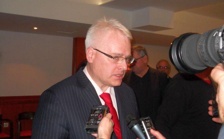 Josipović: Sad su partizani loši, a četnici i ustaše dobri