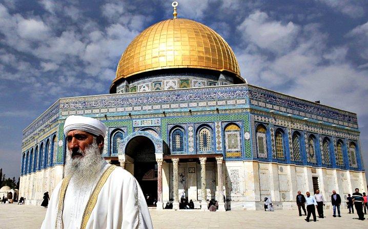 Džamija Al-Aqsa ponovo otvorena, postavljeni detektori metala