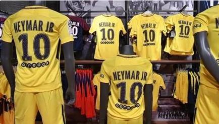 Rasprodano - evo koliko iznosi prihod prvog dana od prodaje Neymarovih dresova