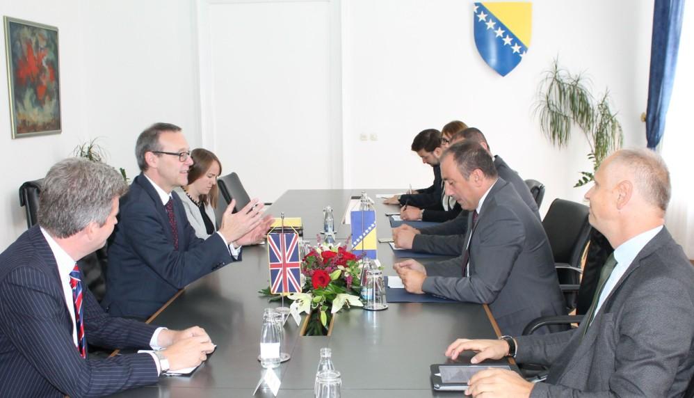 Crnadak i Mekdonald razgovarali o razvoju odnosa Bosne i Hercegovine i Ujedinjenog Kraljevstva