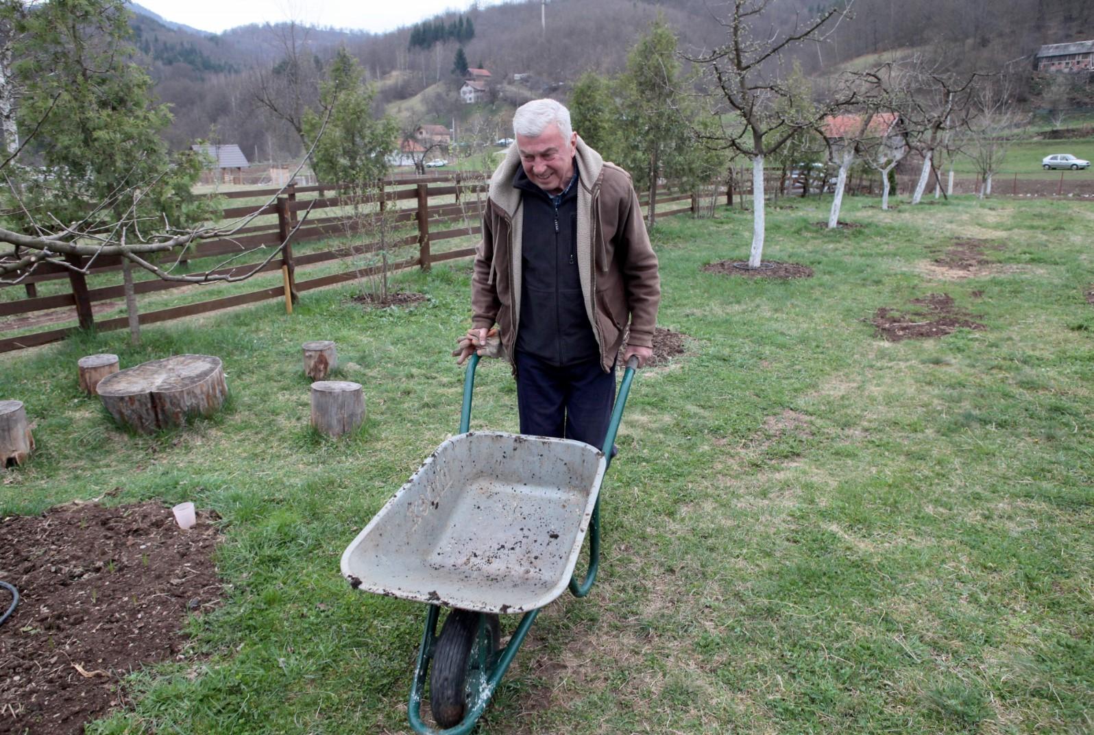 Belikić u svom selu Prača: Ima svoj “mikrosvijet” - Avaz