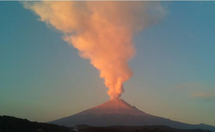 Stručnjaci ne vjeruju u povezanost zemljotresa i aktiviranja vulkana Popokatepetl