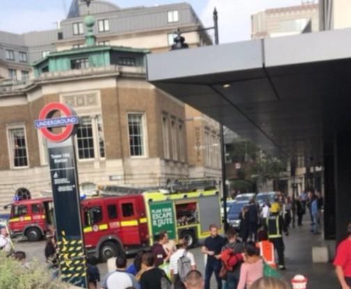 Eksplozija u londonskom metrou, ljudi panično bježali