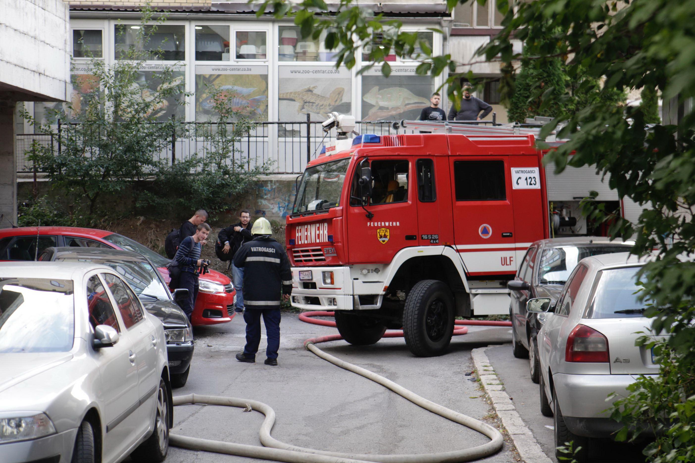 "Avaz" na licu mjesta: Požar na Kovačićima, jedna osoba smrtno stradala