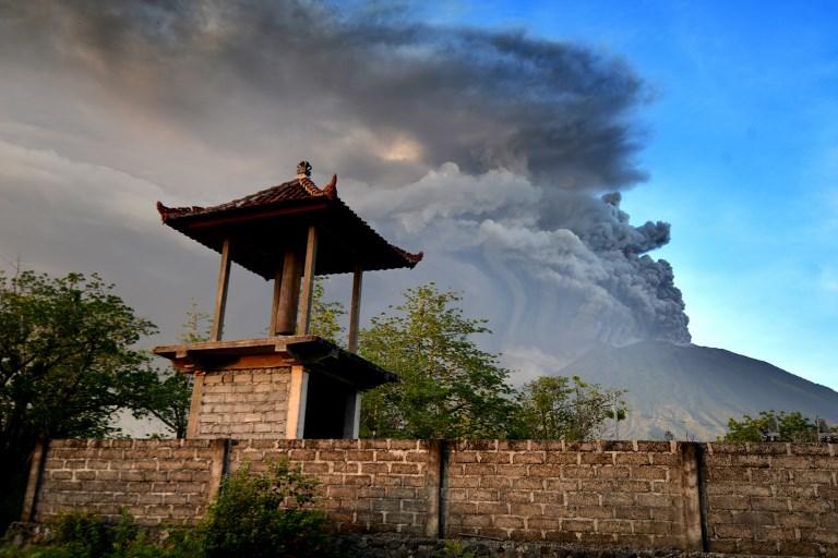 Pratite uživo erupciju vulkana Agung