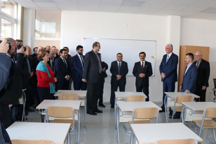 Travnička škola dobila kabinet za učenje arapskog jezika