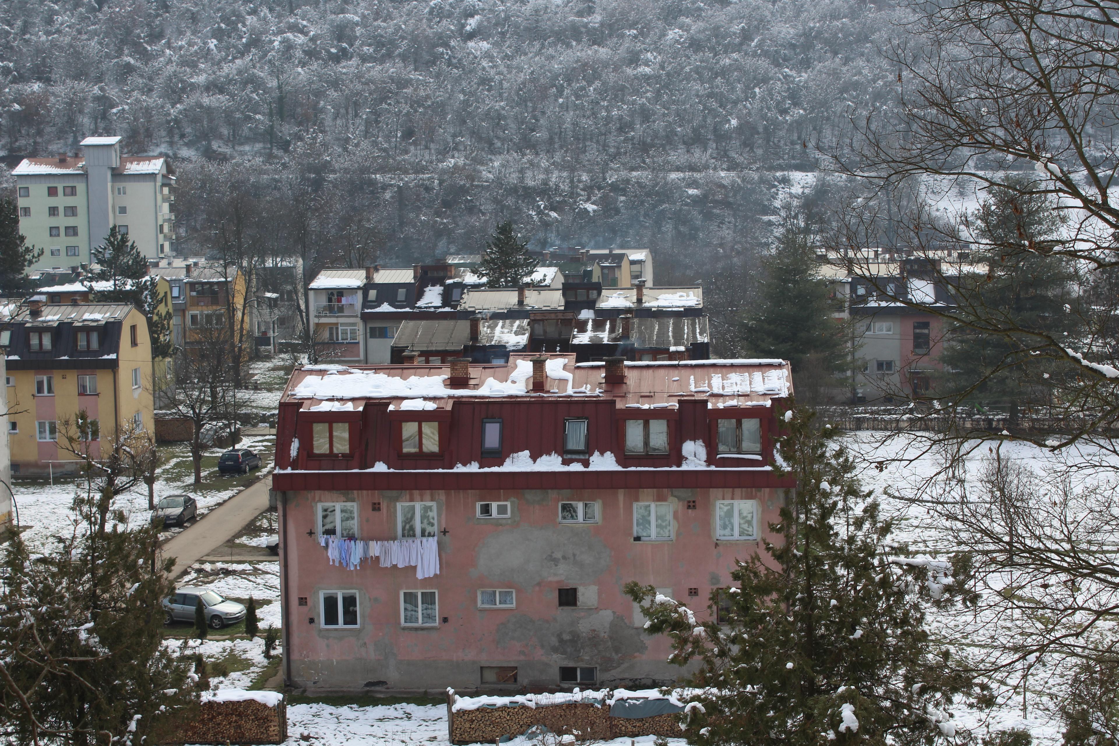 Osigurana sredstva za sanaciju krovova zgrada u Vitkovićima kod Goražda