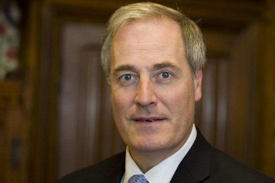 Član britanskog parlamenta ponudio ostavku zbog kašnjenja na sjednicu
