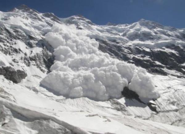 Lavina na Himalajima zatrpala vojni objekat, poginula tri vojnika
