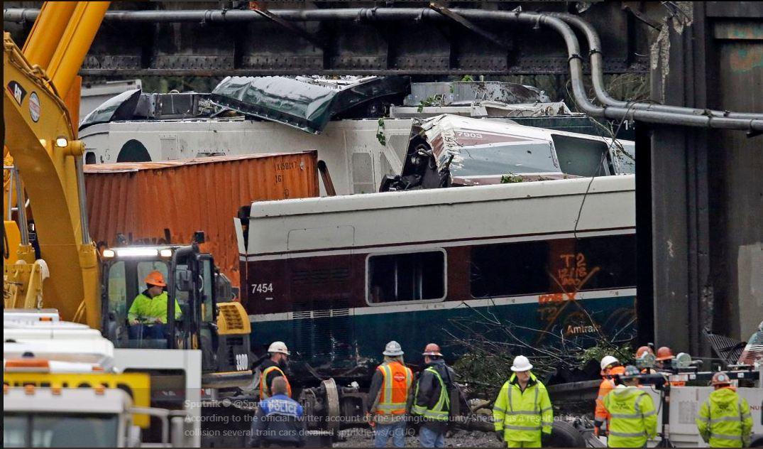 Željeznička nesreća u SAD, sudarili se putnički i teretni voz, dvije osobe poginule, preko 50 povrijeđeno