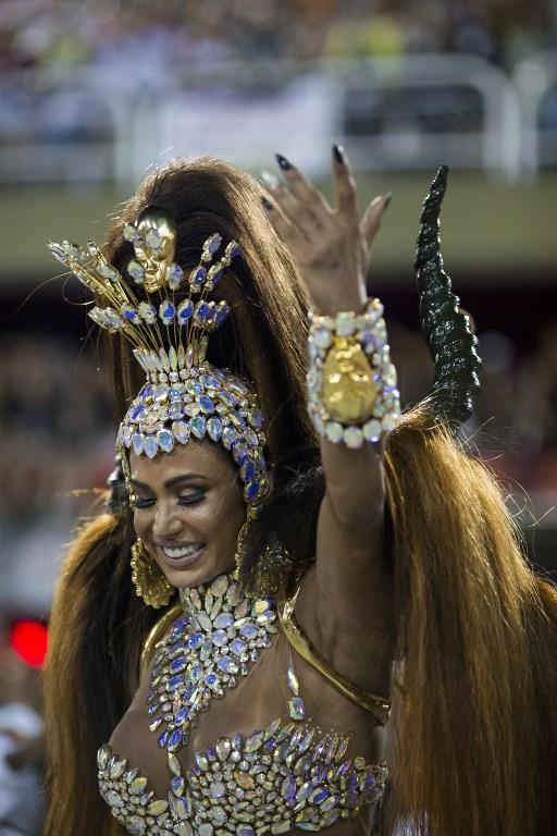 Najluđi karneval: Na ulicama Rija brojne zanosne plesačice