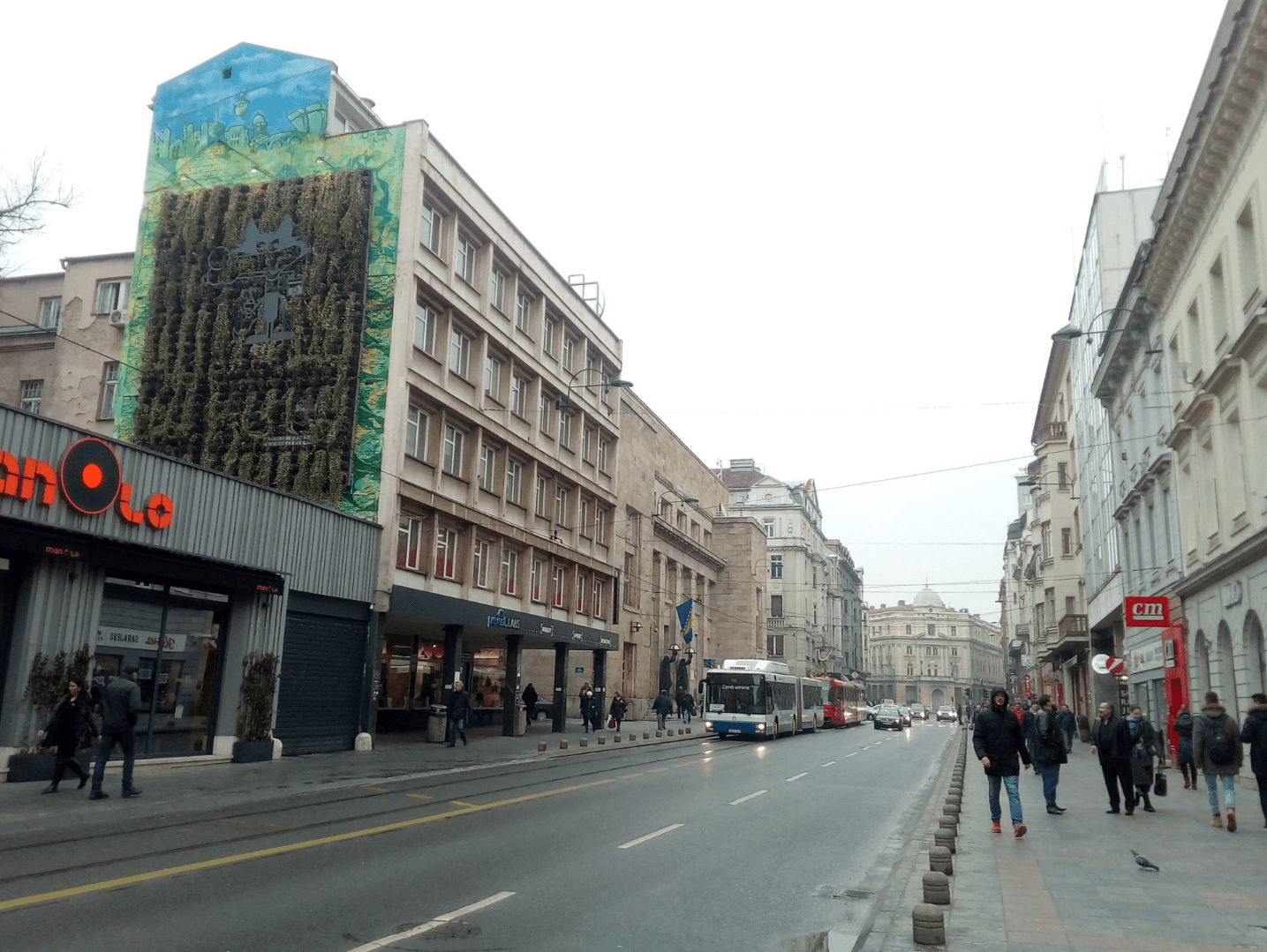 Završena zelena fasada: Vučko u ulici Maršala Tita
