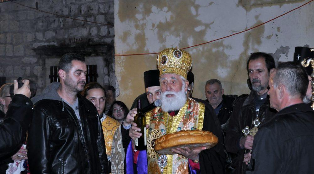Vlada da inicira poništenje dekreta kojim je ukinuta Crnogorska pravoslavna crkva