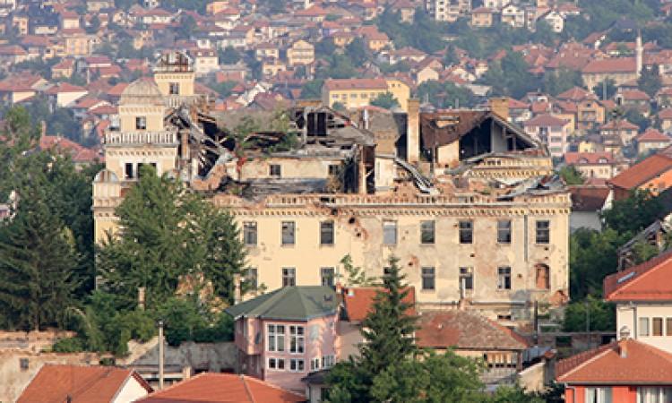 Vlada FBiH dala Gradu Sarajevo na korištenje kasarnu "Jajce"