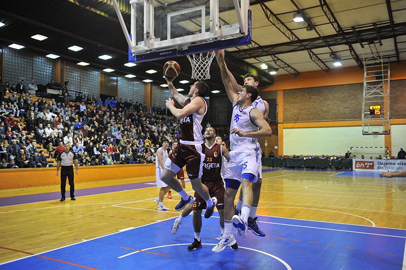 Borba sarajevskih košarkaških rivala se preselila van parketa