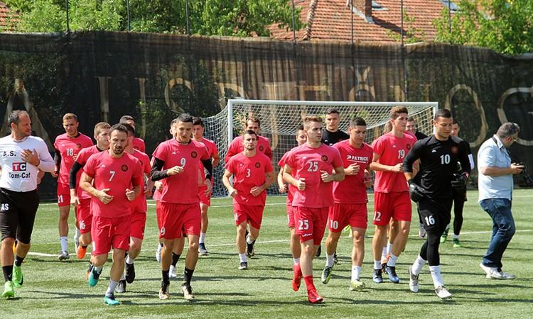 Dosta novih imena: Novi stručni štab Slobode prvi trening počeo s 24 igrača