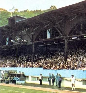 Čuvena drvena tribina prenesena je sa stadiona na Marindvoru na Grbavicu