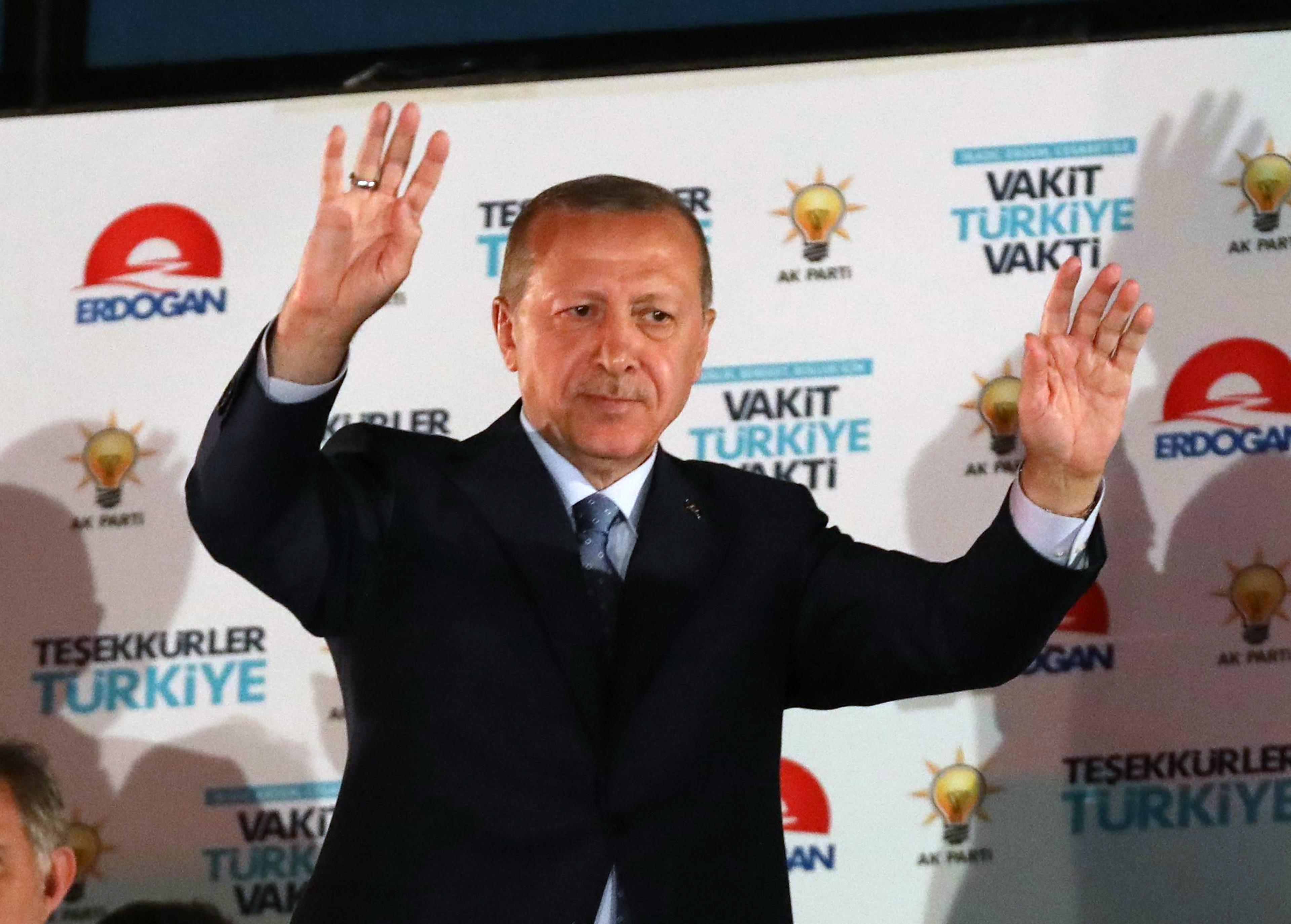 Erdoan je pobjednik izbora u Turskoj, imat će apsolutnu moć