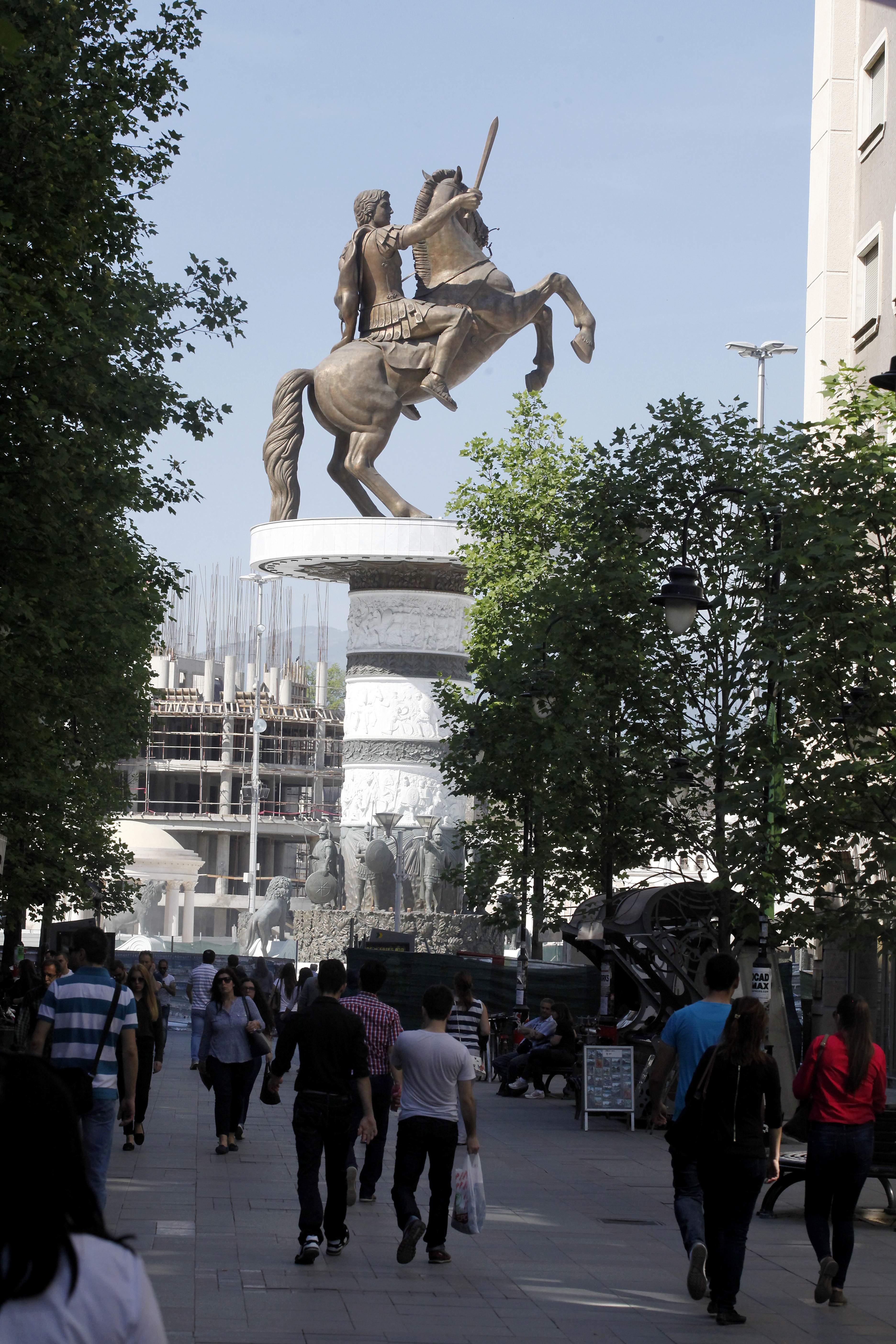 Skoplje: Nakon sporazuma s Grčkom neki Makedonci su i zlovoljni, a kod nekih je vidljiva i kriza identiteta - Avaz