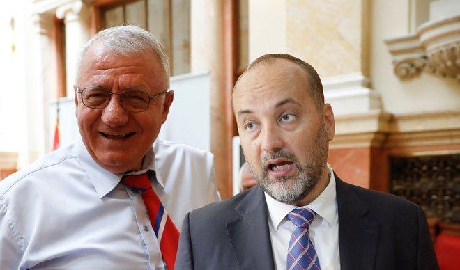 Šešelj izvrijeđao Jankovića: Bolje da mi je kćerka ku*va, nego da mi sin kao ti viče: "Bravo, Hrvatska!"