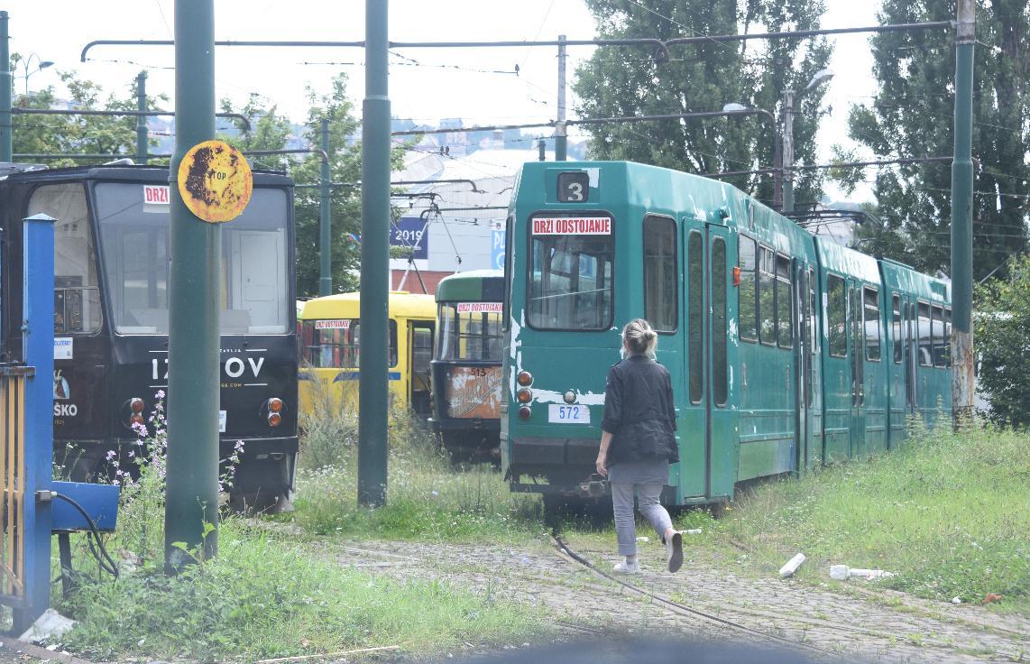 Zbog duga za PDV preduzeće ostaje bez imovine: UIOBiH prodao tramvaje koje je Turska donirala GRAS-u