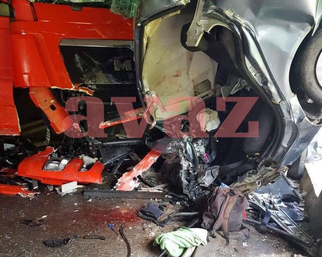 Stravična saobraćajna nesreća u tunelu kod Olova, dvije osobe poginule, sedam povrijeđeno