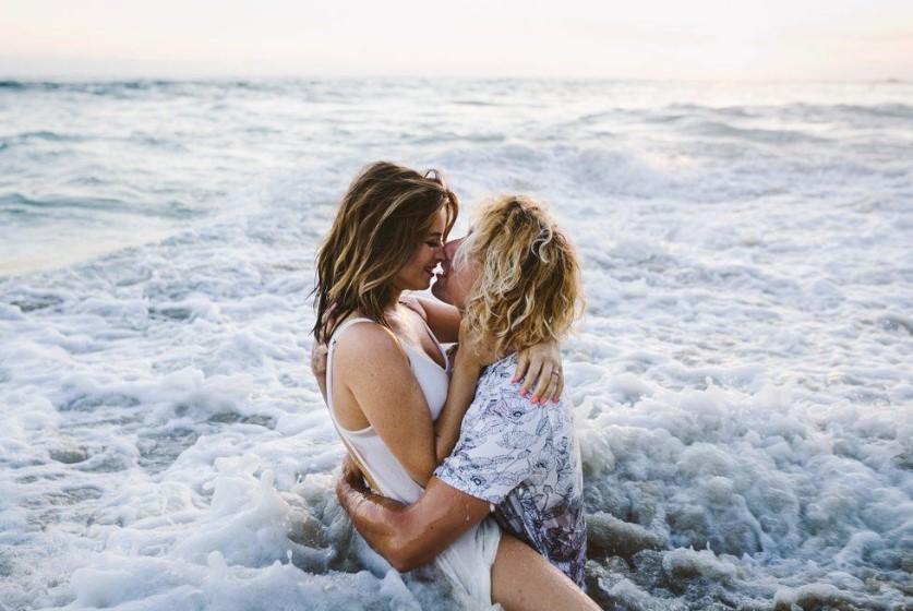 Zašto ne biste trebali voditi ljubav na plaži